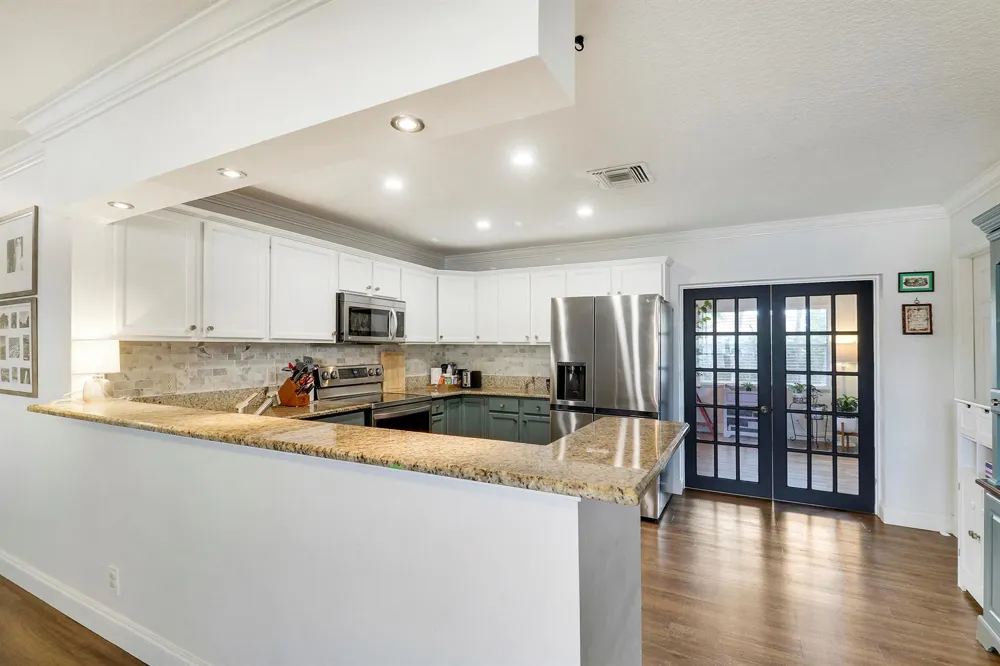 104 BANYAN CIRCLE Jupiter, FL 33458