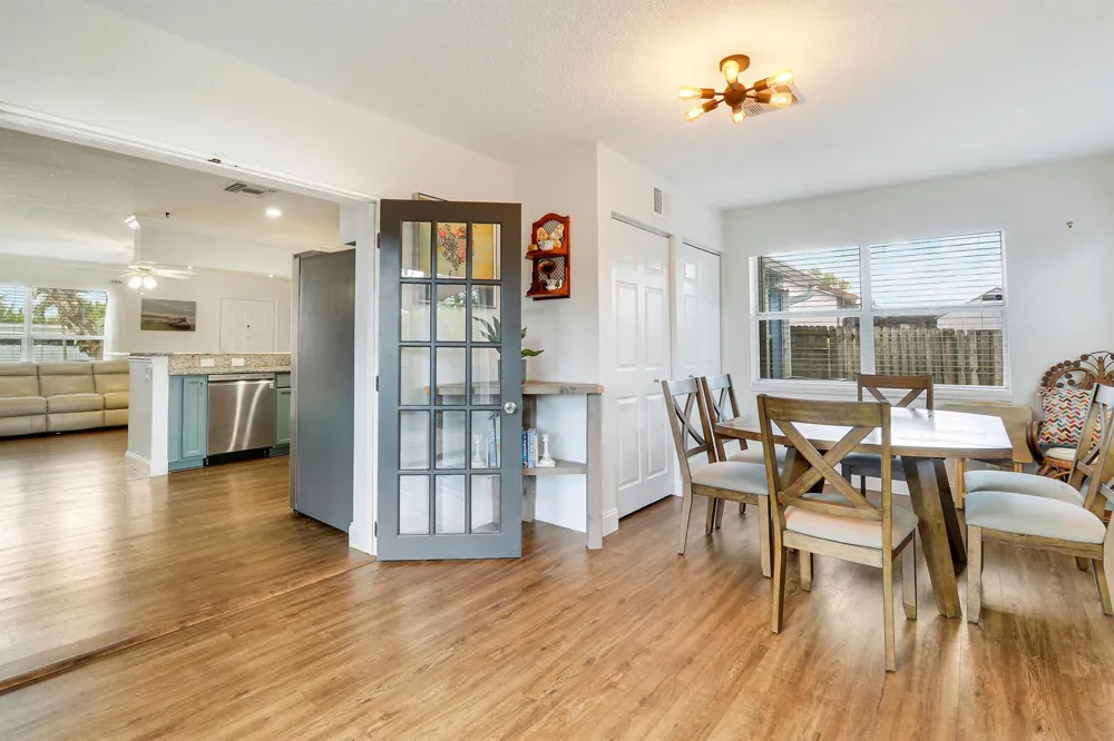 104 BANYAN CIRCLE Jupiter, FL 33458