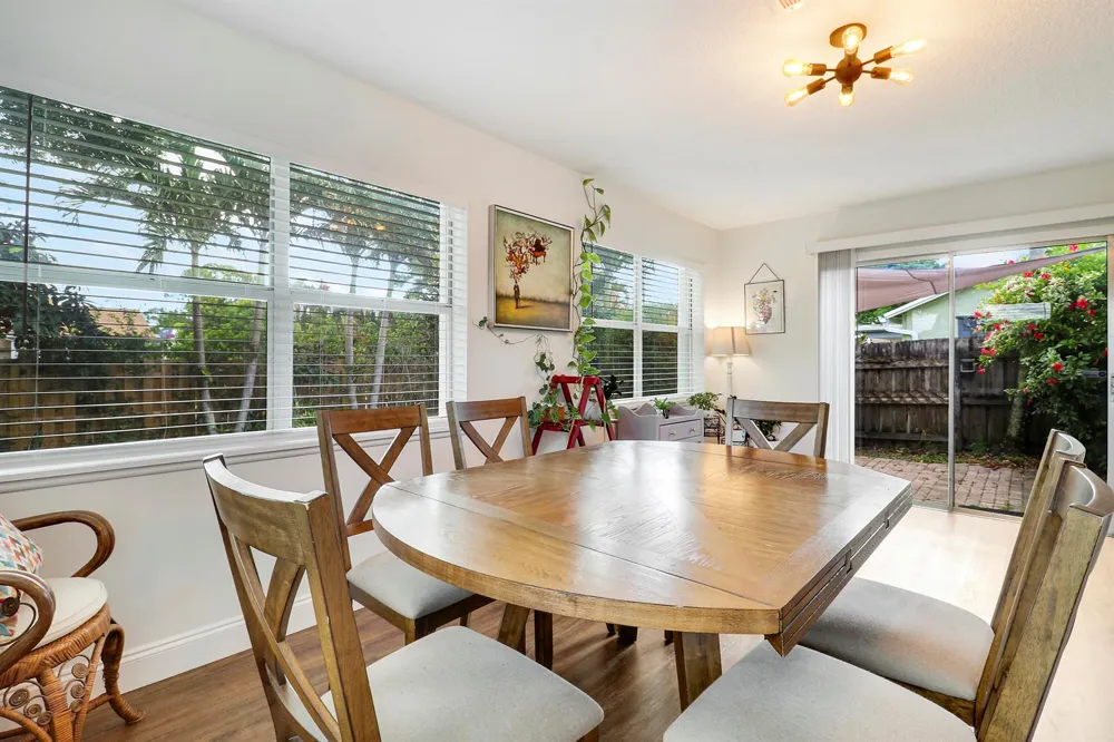 104 BANYAN CIRCLE Jupiter, FL 33458