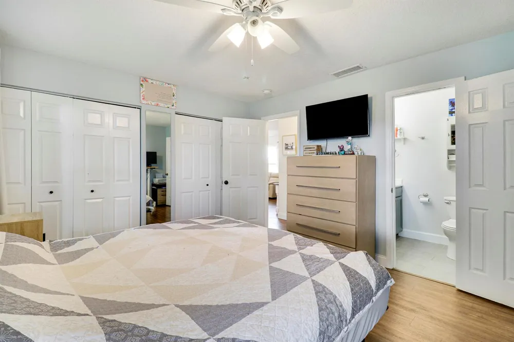 104 BANYAN CIRCLE Jupiter, FL 33458