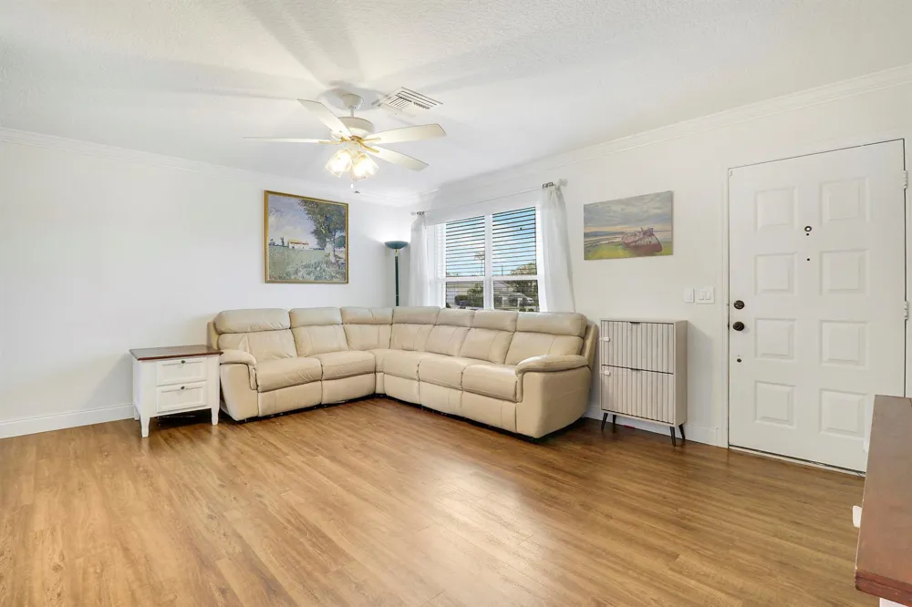 104 BANYAN CIRCLE Jupiter, FL 33458