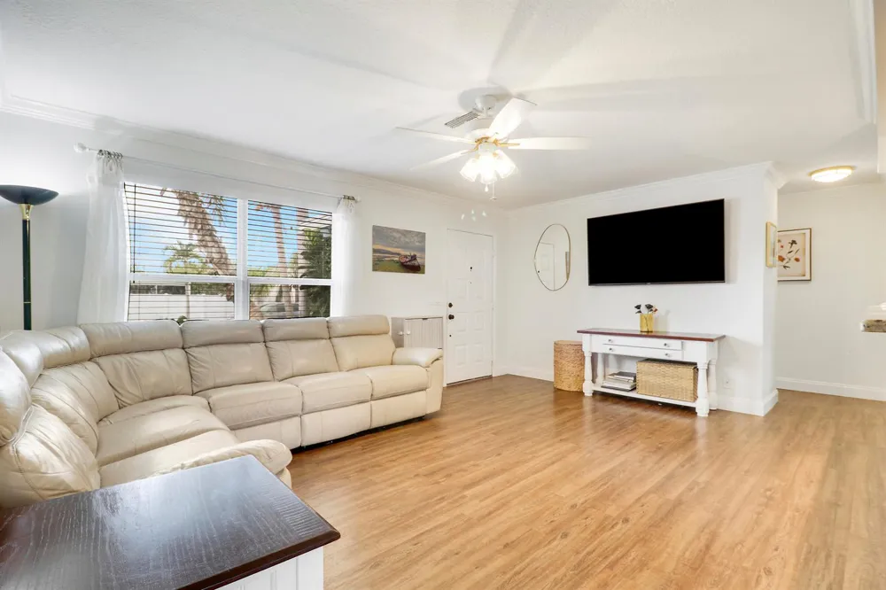 104 BANYAN CIRCLE Jupiter, FL 33458