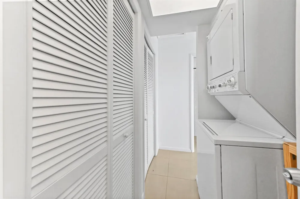 2755 NE 28th Avenue #F-1 Lighthouse Point, FL 33064
