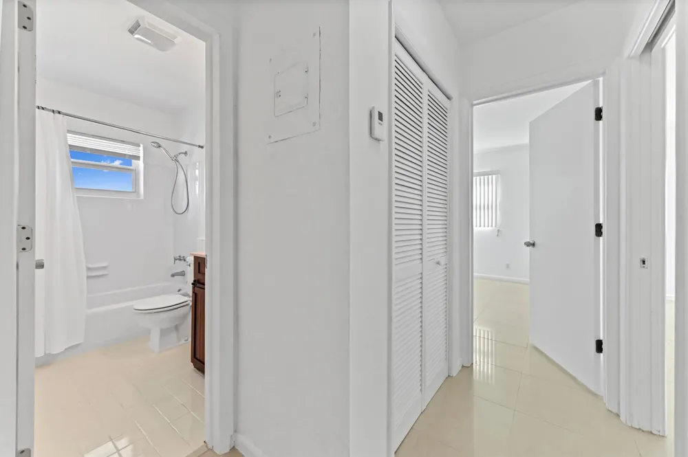 2755 NE 28th Avenue #F-1 Lighthouse Point, FL 33064