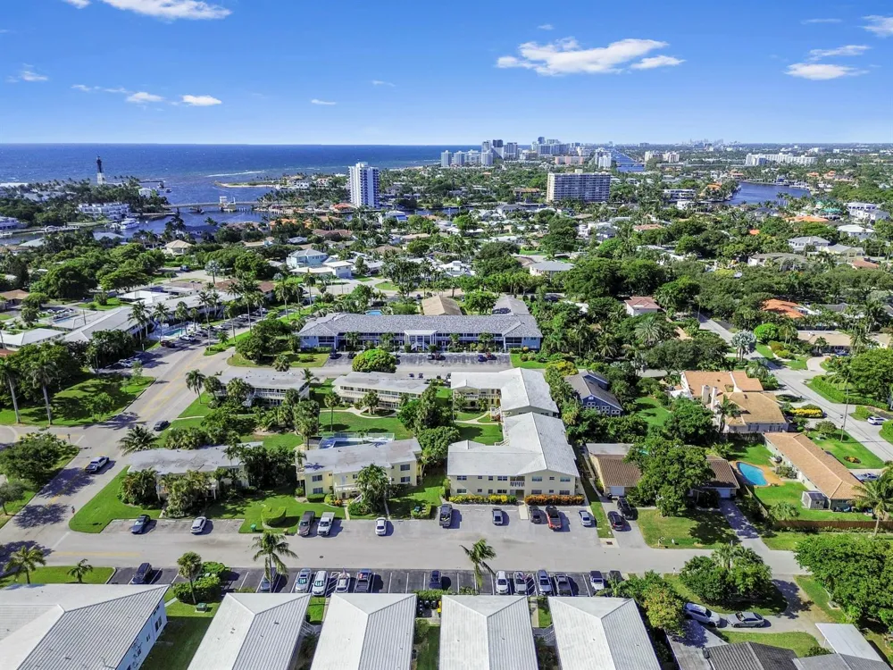 2755 NE 28th Avenue #F-1 Lighthouse Point, FL 33064