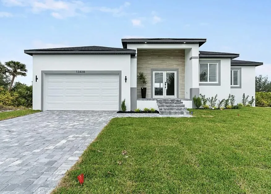 13438 Mcintosh Avenue Port Charlotte, FL 33981