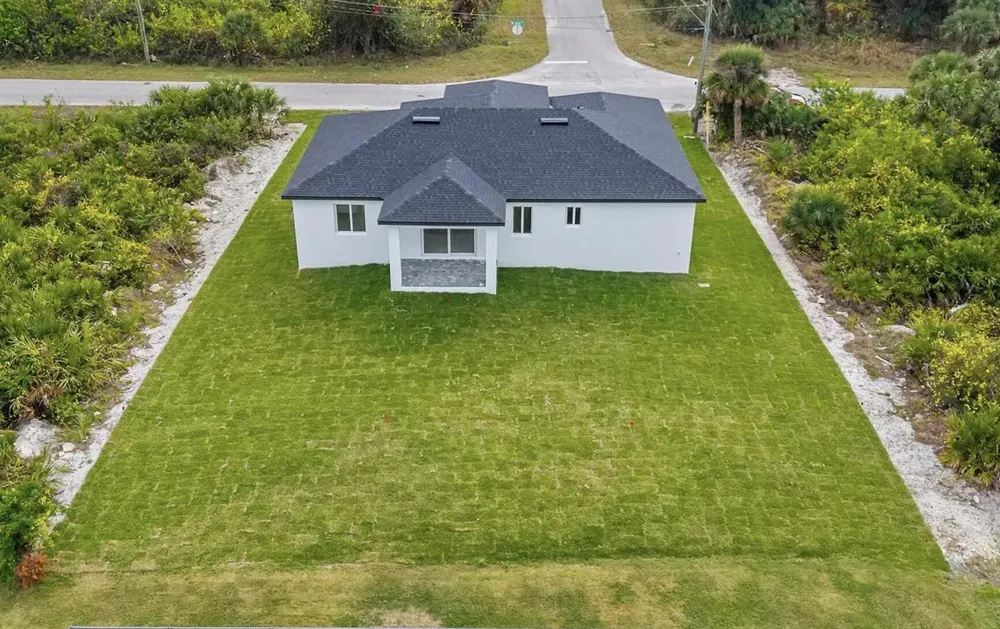13438 Mcintosh Avenue Port Charlotte, FL 33981