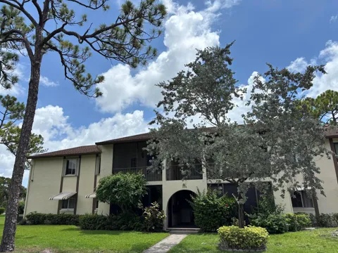 335 Knotty Pine Circle #D2