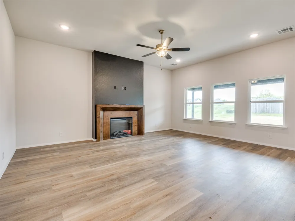 7613 E 89th Street Owasso, OK 74055