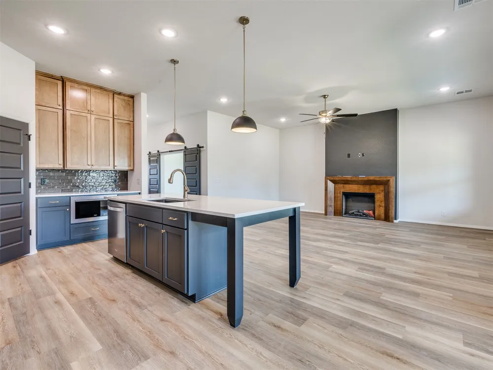 7613 E 89th Street Owasso, OK 74055