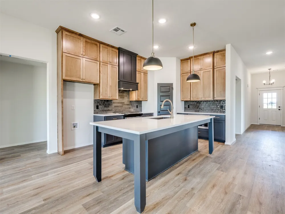 7613 E 89th Street Owasso, OK 74055