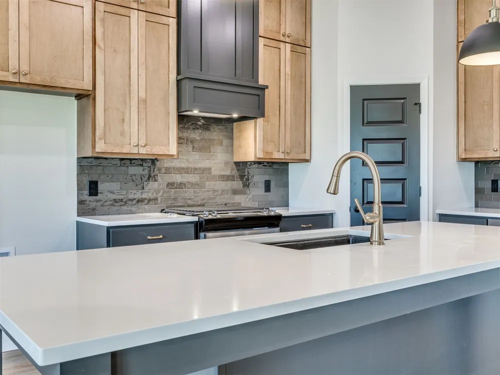 7613 E 89th Street Owasso, OK 74055