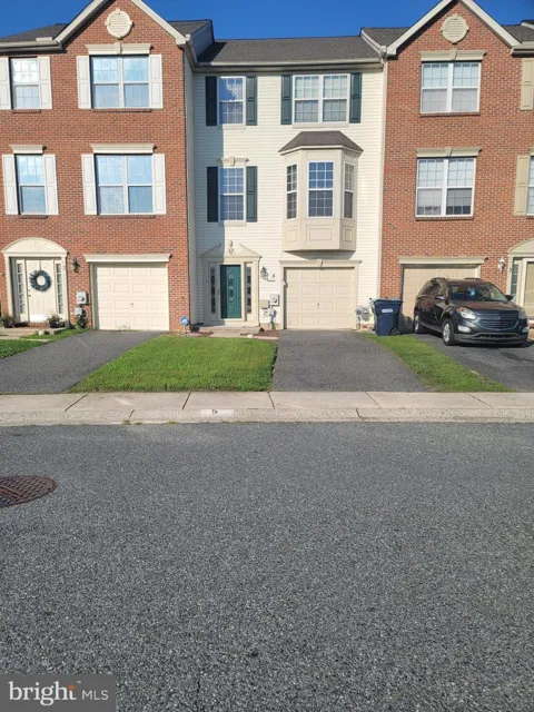 5 CARRICK LANE