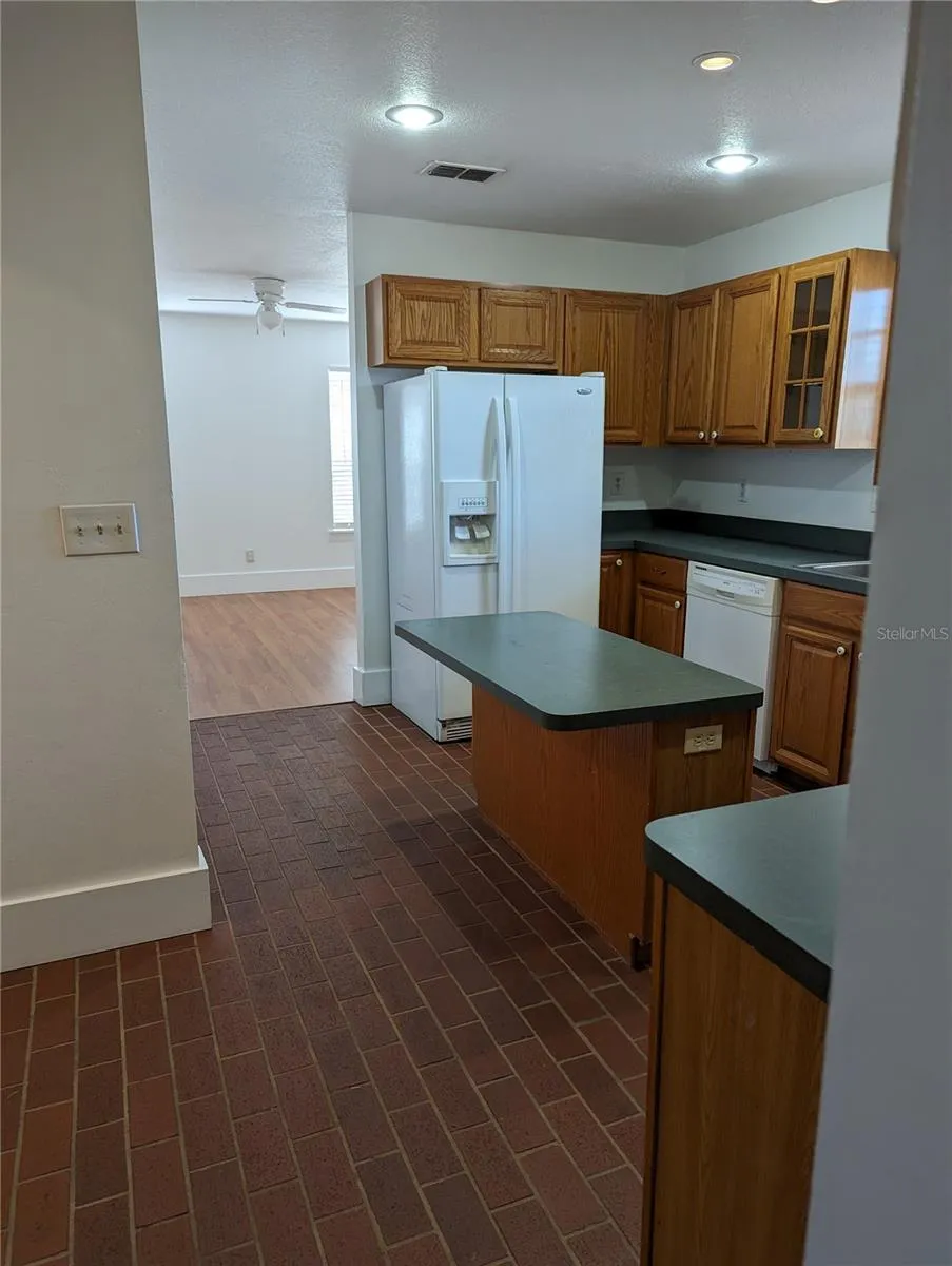 20333 SUGARLOAF MOUNTAIN ROAD Clermont, FL 34711