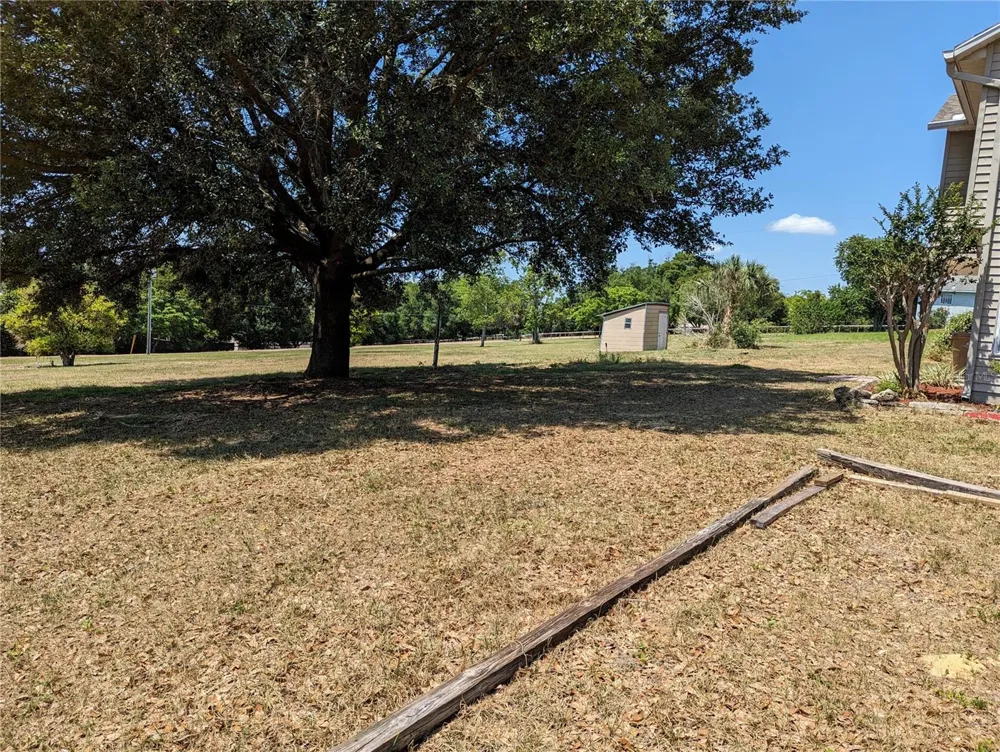 20333 SUGARLOAF MOUNTAIN ROAD Clermont, FL 34711