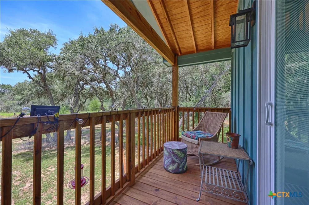 207 Hickory Drive Sheridan, TX 77475