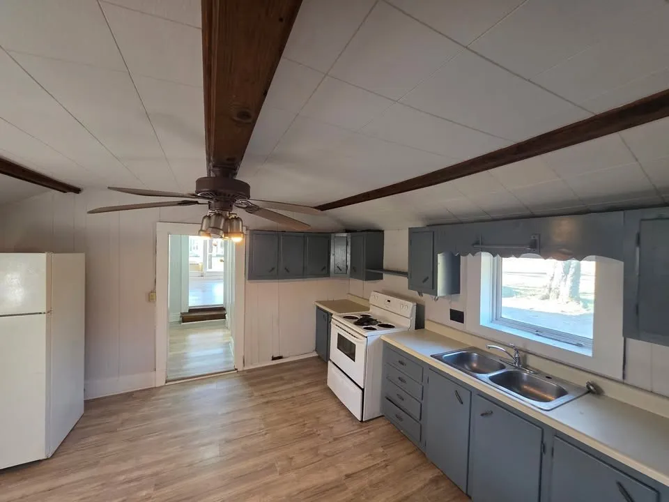 18 Brown Teal Rd Petersburg, TN 37144