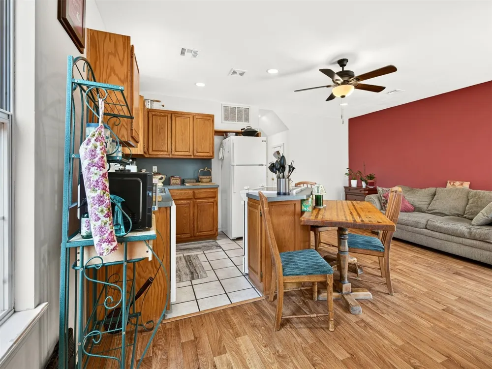 308 W K STREET Jenks, OK 74037