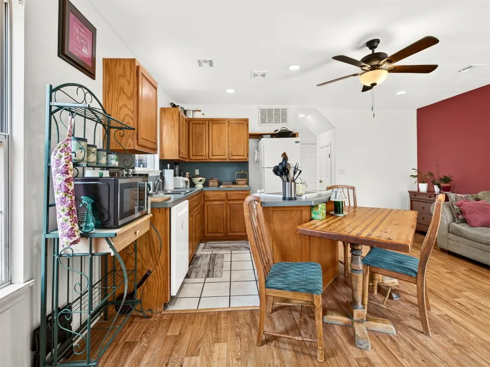 308 W K STREET Jenks, OK 74037