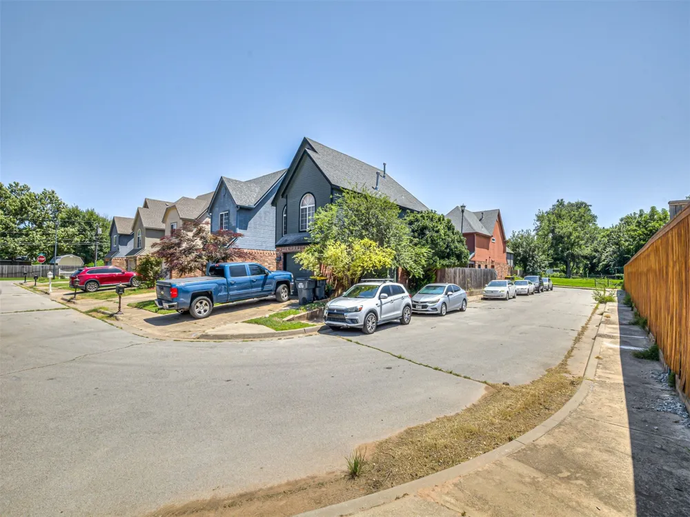 308 W K STREET Jenks, OK 74037