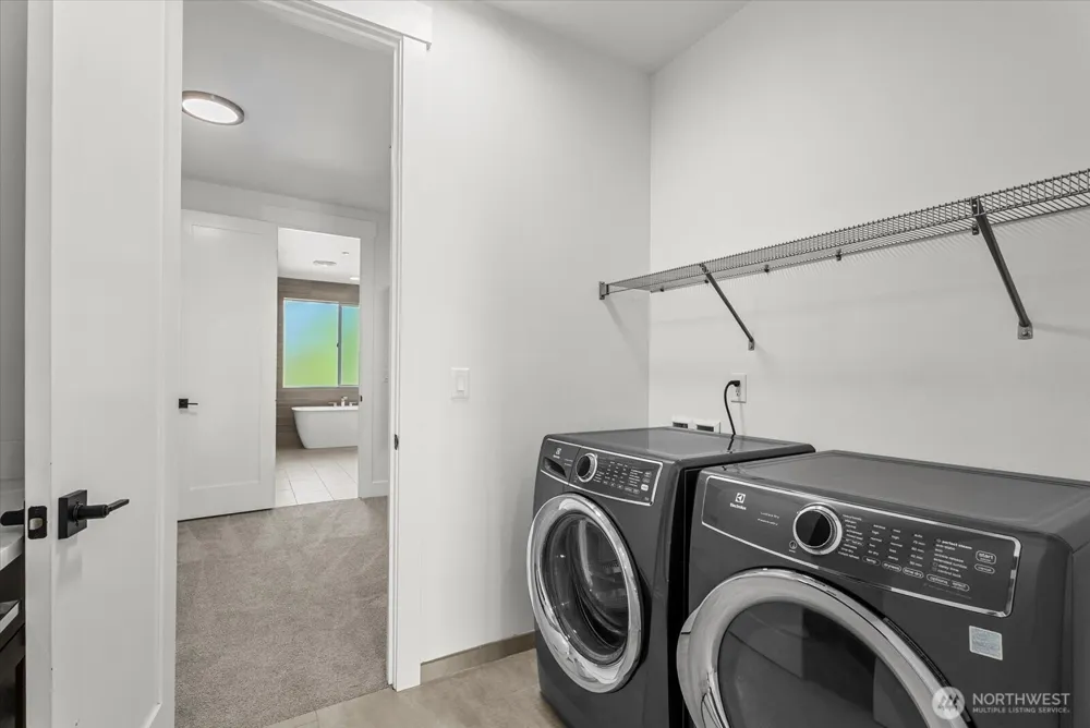 16914 1st Place S Burien, WA 98148