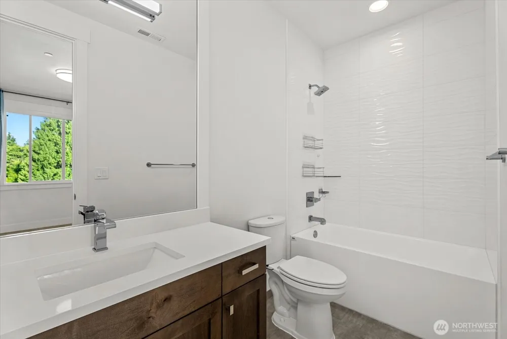 16914 1st Place S Burien, WA 98148