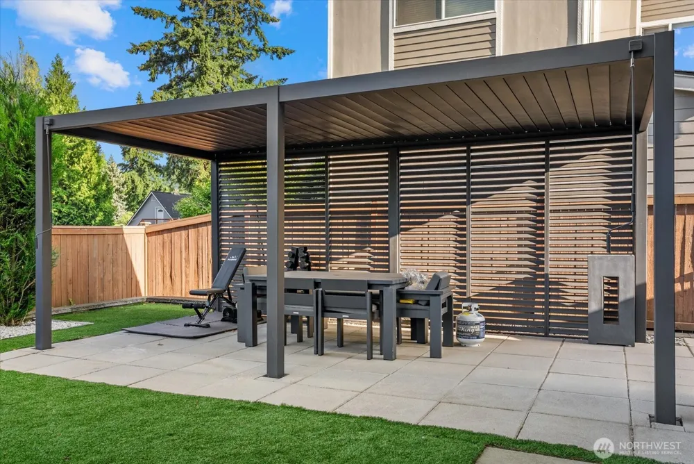 16914 1st Place S Burien, WA 98148