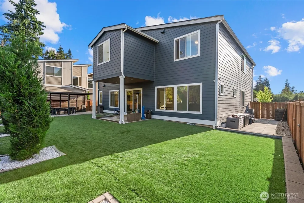 16914 1st Place S Burien, WA 98148