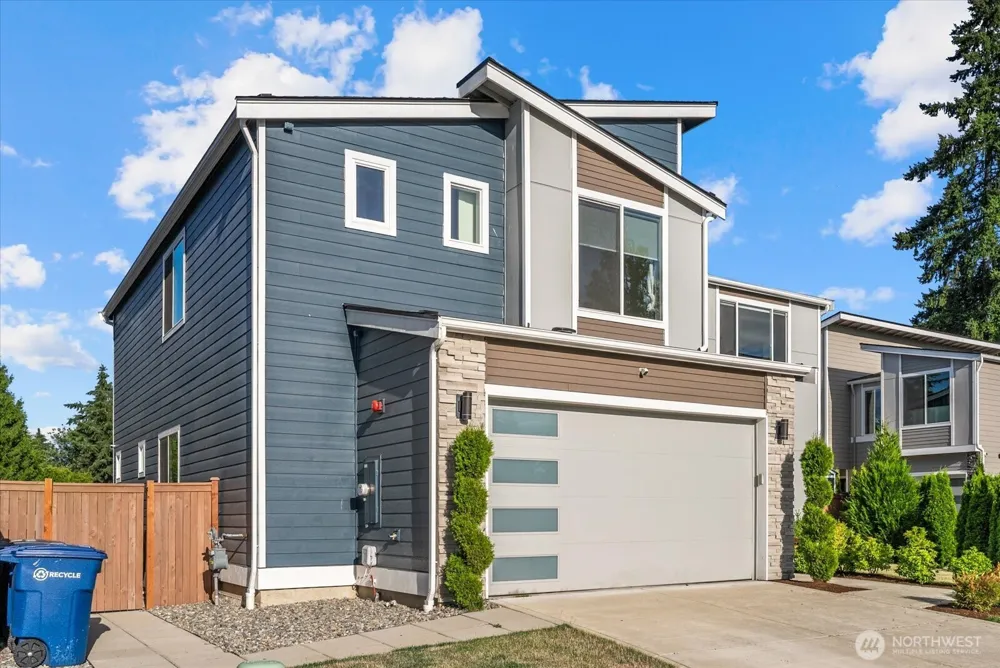 16914 1st Place S Burien, WA 98148