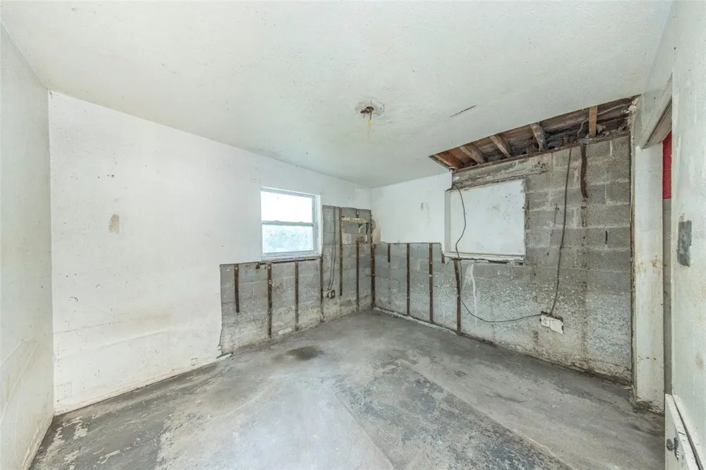 8528 92ND TERRACE Seminole, FL 33777