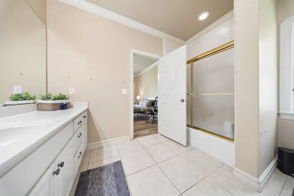 9728 S 431 ROAD Chouteau, OK 74337