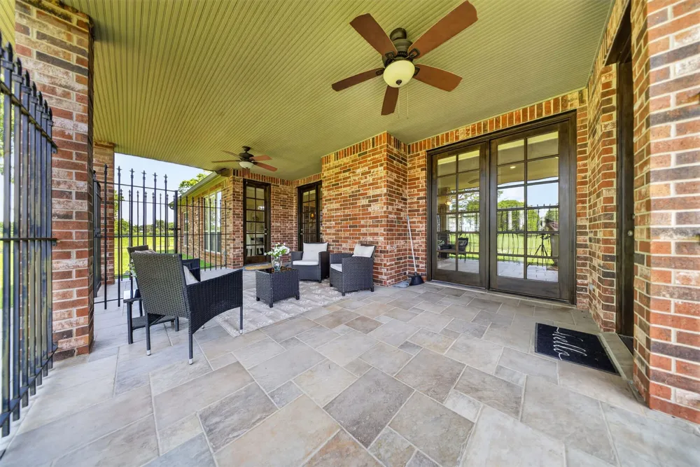 9728 S 431 ROAD Chouteau, OK 74337
