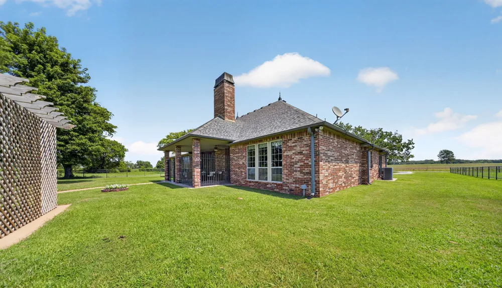 9728 S 431 ROAD Chouteau, OK 74337