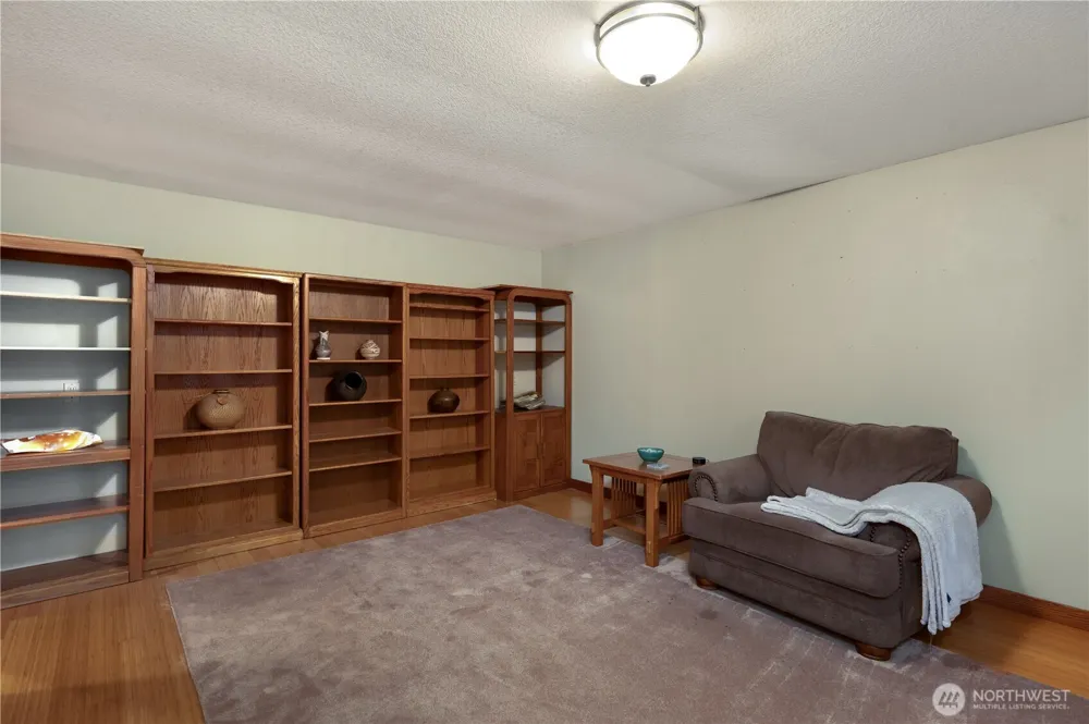14808 260th Avenue SE Issaquah, WA 98027