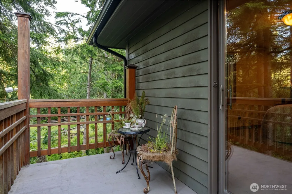 14808 260th Avenue SE Issaquah, WA 98027