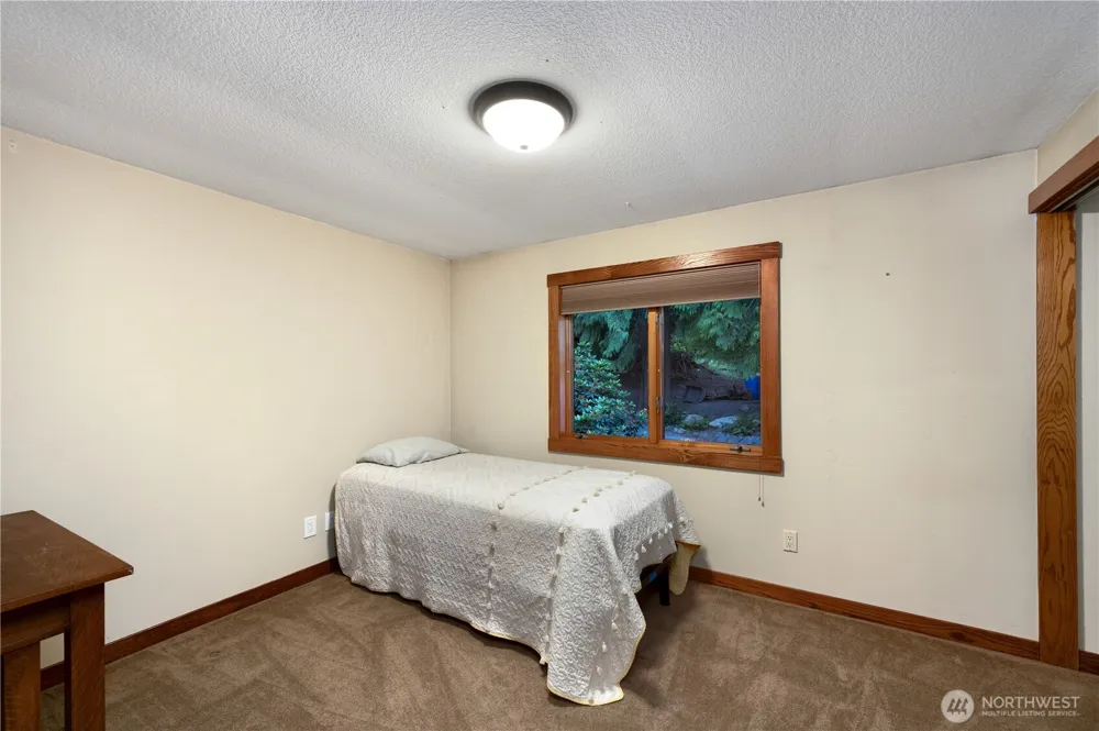 14808 260th Avenue SE Issaquah, WA 98027