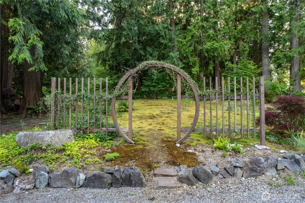 14808 260th Avenue SE Issaquah, WA 98027