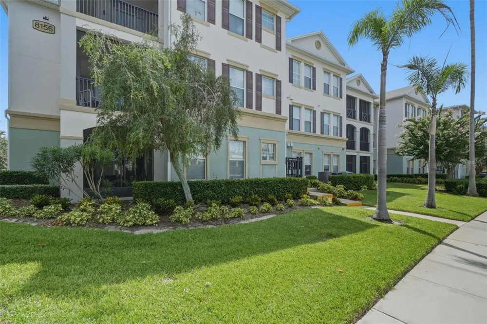 8156 BOAT HOOK LOOP #109 Windermere, FL 34786