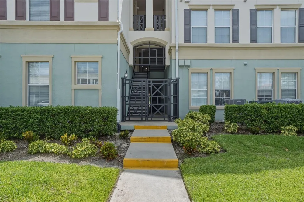 8156 BOAT HOOK LOOP #109 Windermere, FL 34786