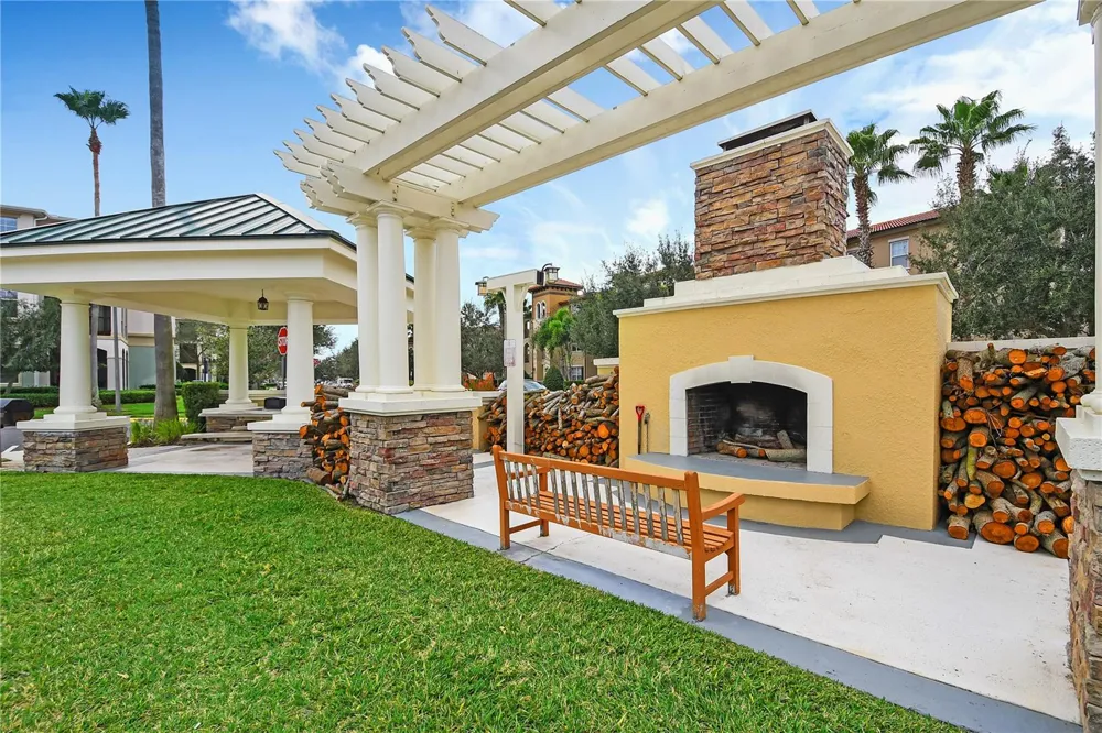 8156 BOAT HOOK LOOP #109 Windermere, FL 34786