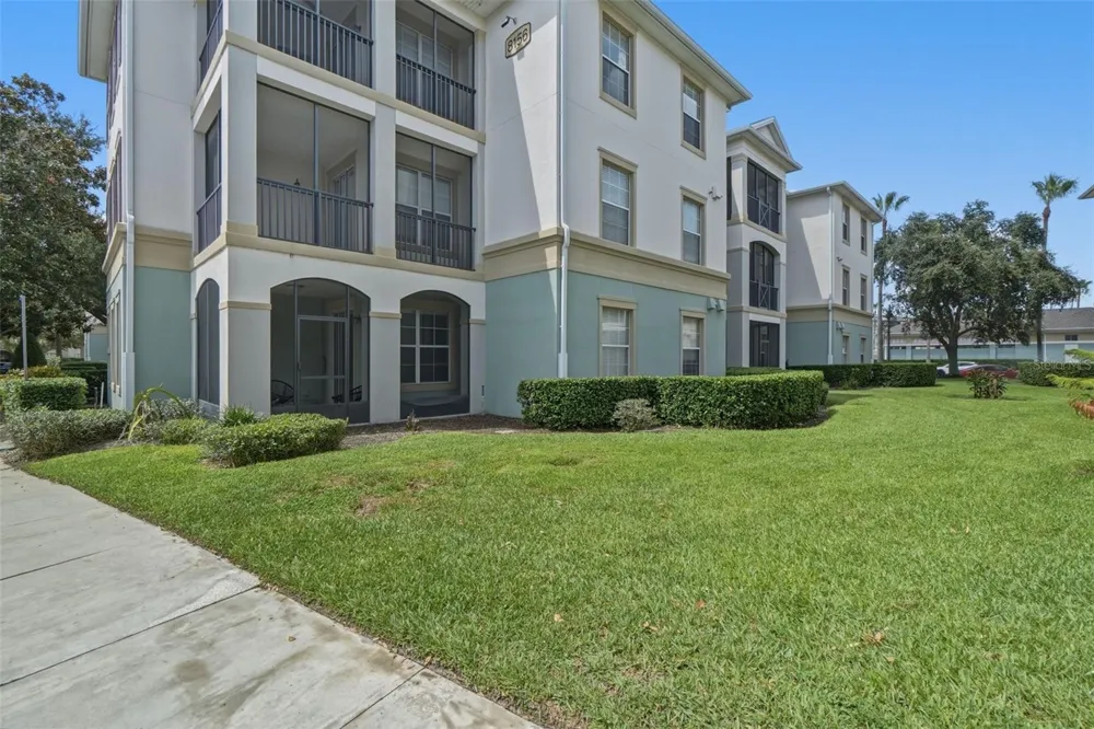 8156 BOAT HOOK LOOP #109 Windermere, FL 34786