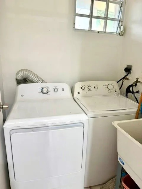 5870 JOSE TARTAK STREET #B1 Carolina, PR 00979