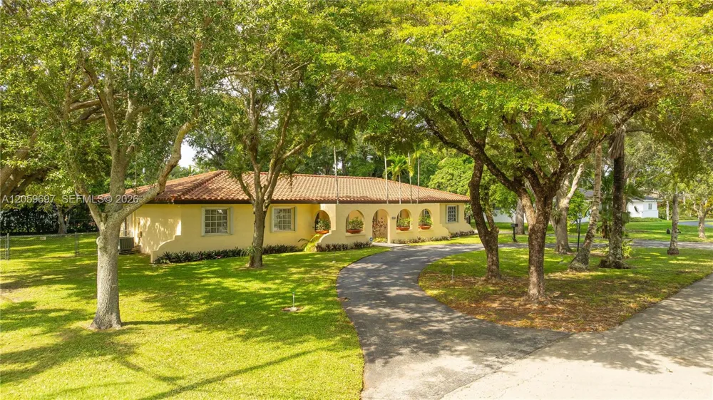 8520 SW 119 Street Unincorporated Dade County, FL 33156