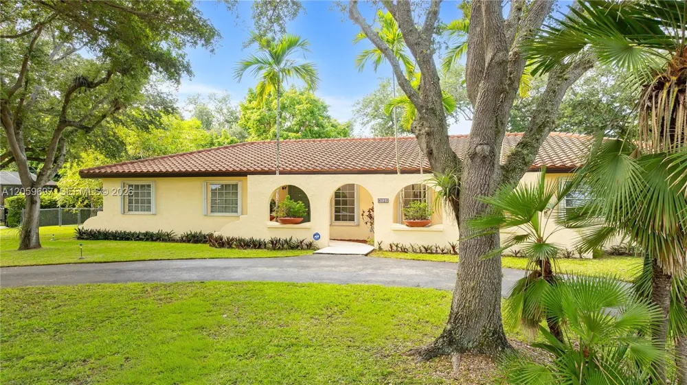 8520 SW 119 Street Unincorporated Dade County, FL 33156