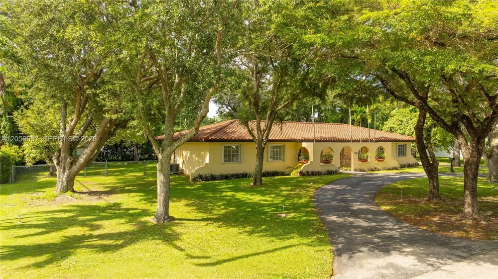 8520 SW 119 Street Unincorporated Dade County, FL 33156