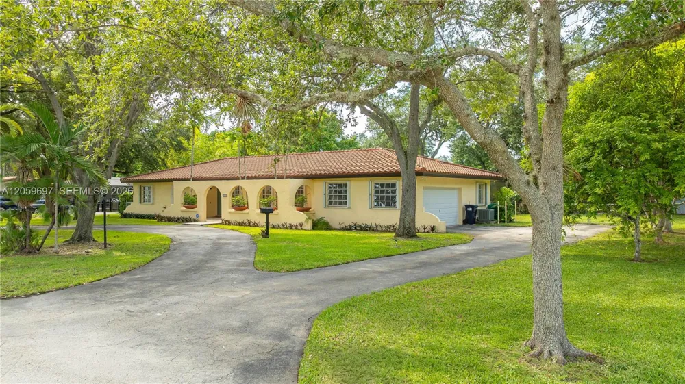 8520 SW 119 Street Unincorporated Dade County, FL 33156
