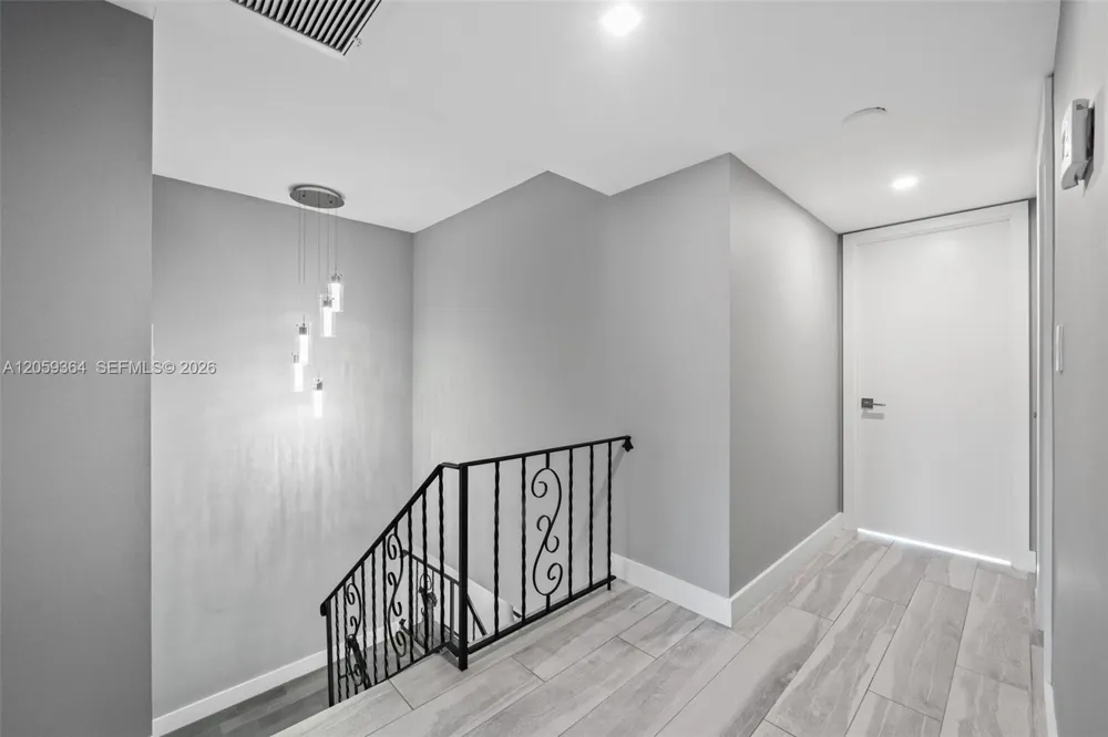 613 NE 26th Ave #613 Hallandale Beach, FL 33009
