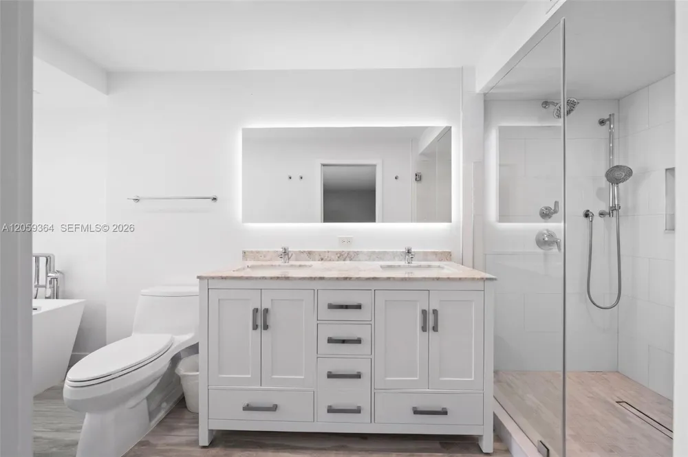 613 NE 26th Ave #613 Hallandale Beach, FL 33009