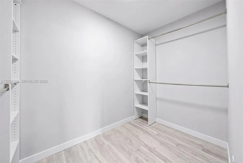 613 NE 26th Ave #613 Hallandale Beach, FL 33009