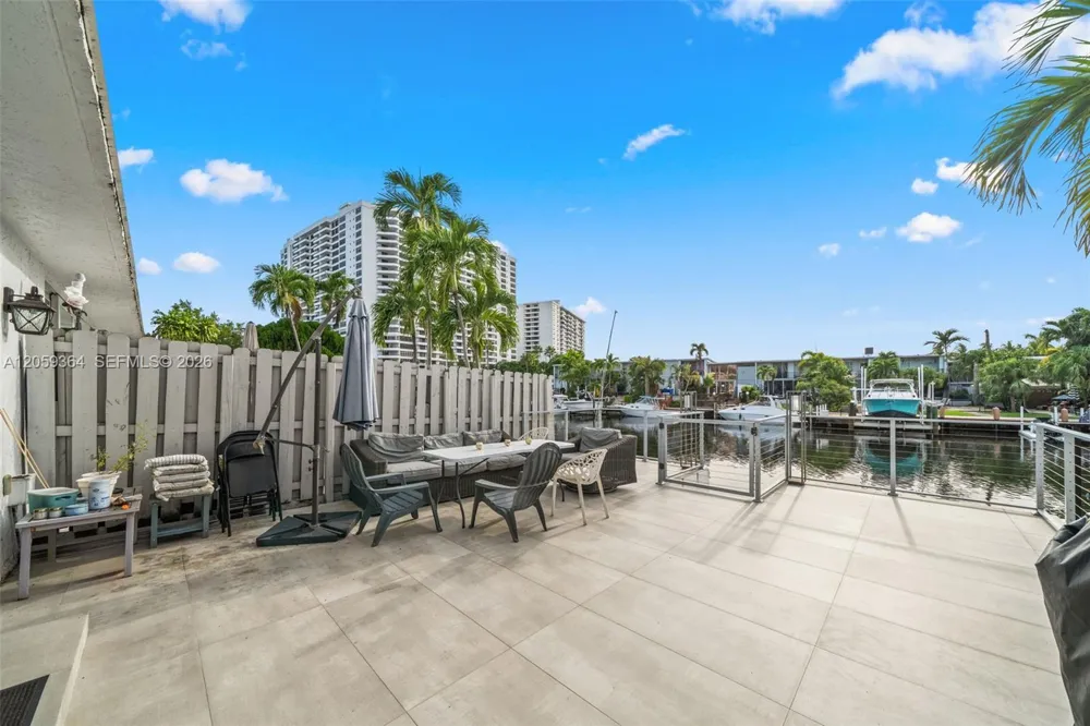 613 NE 26th Ave #613 Hallandale Beach, FL 33009